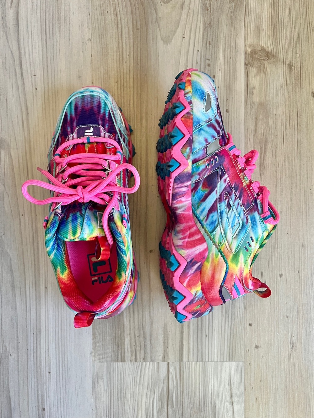 FILA Oakmont TR Tie Dye Trail Sneakers Rainbow Pink Women’s